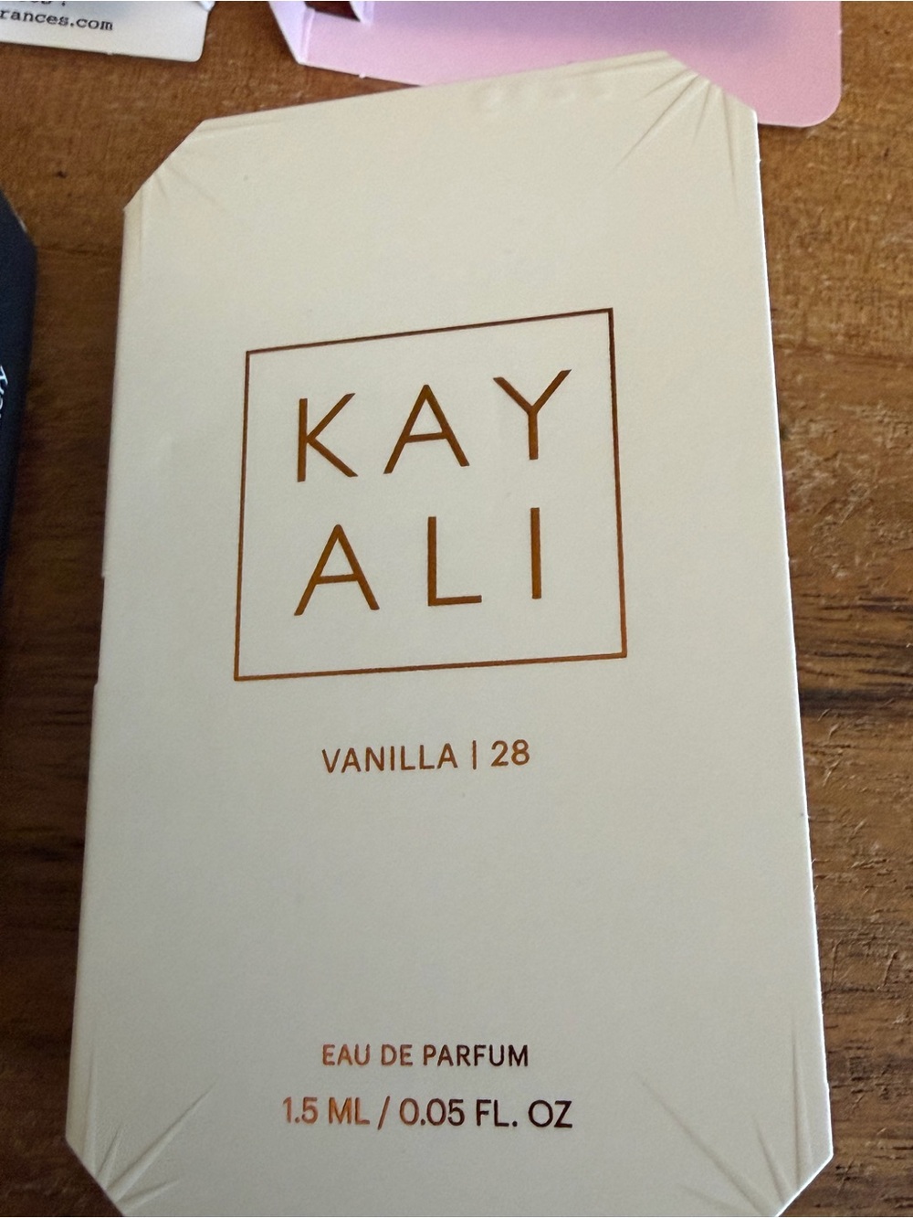 Assorted Fragrnace Samples - Picture 8 of 11